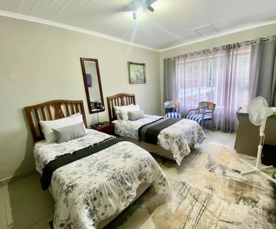 4 Bedroom Property for Sale in Linkside Western Cape